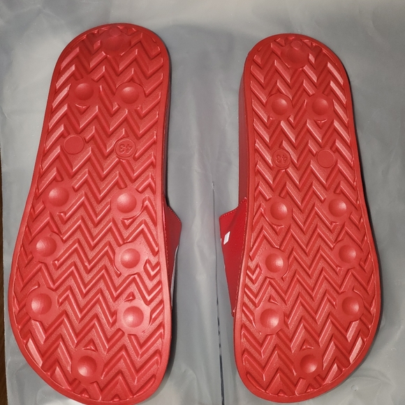 Kith x Coca cola slides - Picture 2 of 3